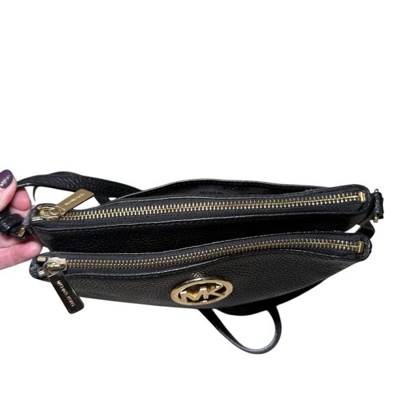 Michael Kors Black Crossbody Bag GUC - Picture 2 of 12